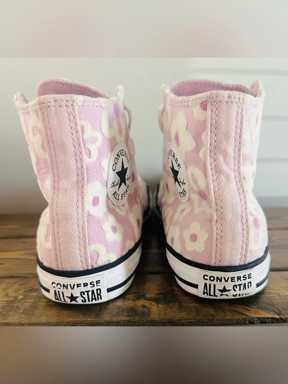 Converse Chuck Taylor All Star Shoes Floral Lilac/White Textured Daisy Size 3Y